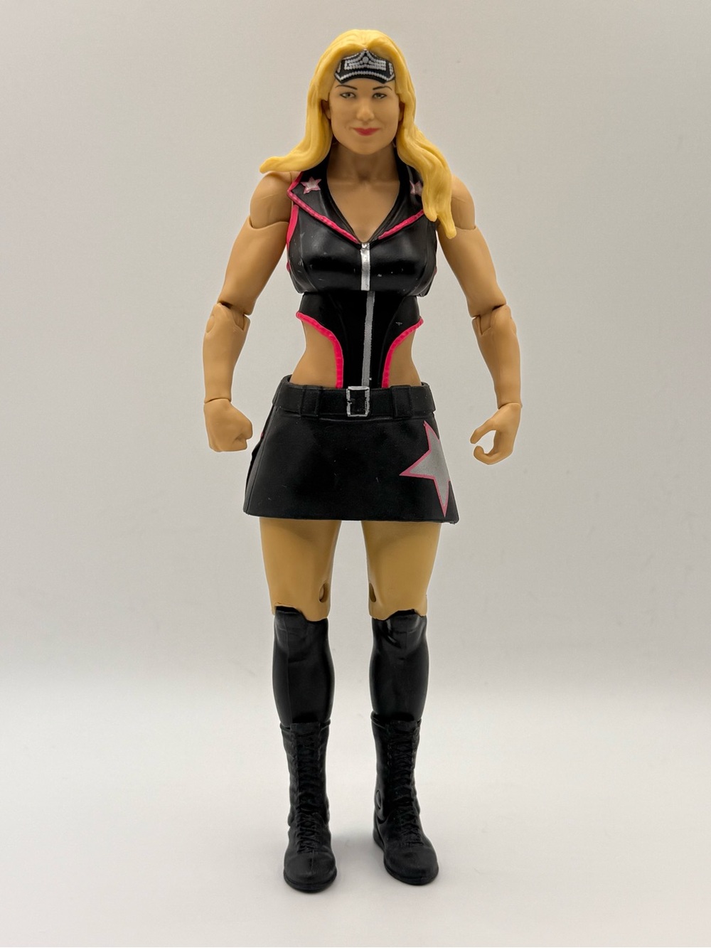 2012 WWE Mattel Basic Series 21 #49 Beth Phoenix